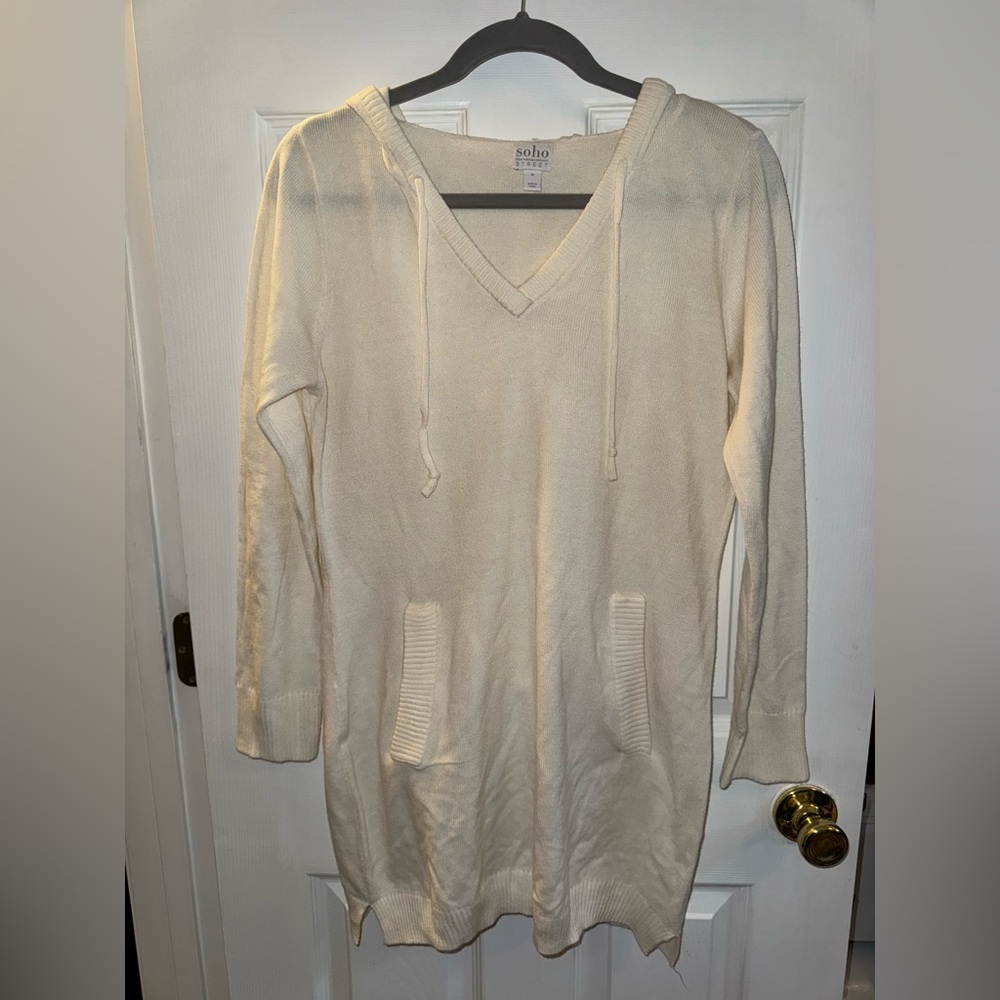 Soho Cream V-Neck Women's Sweater